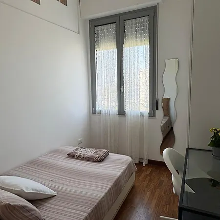Casa Di Julia A 300m Da Universita E Tribunale Пескара
