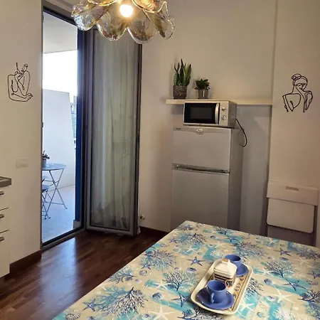 Casa Di Julia A 300m Da Universita E Tribunale *